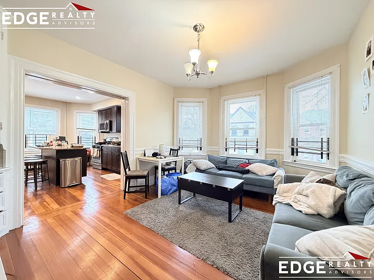 75 Leicester St #1A — Photo 7