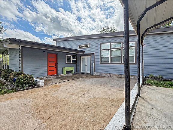 3rd image of 1002 Hillcrest Ave