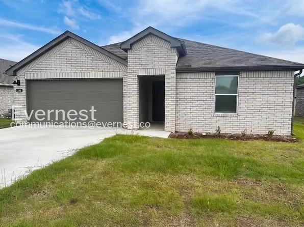 108 E Sunbelt Ct, Mayflower, AR 72106