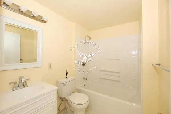 Rented by Red Sparrow Realty Group | media 76