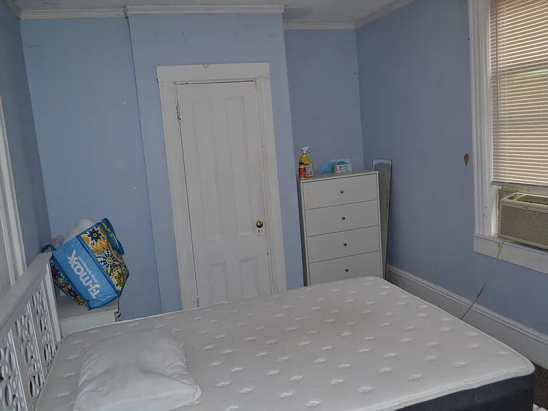 54 Pleasant St #3 — Photo 6