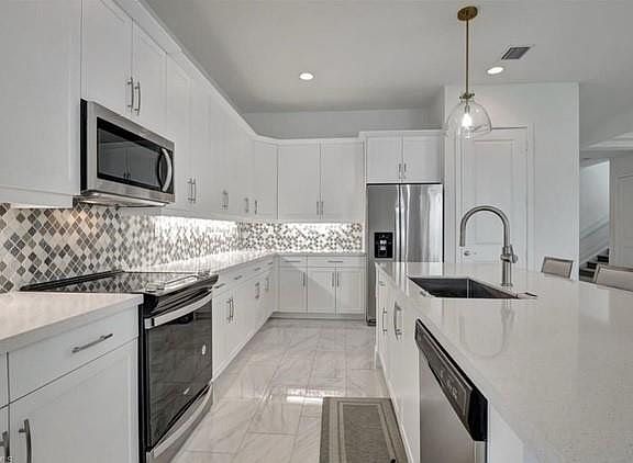 5th image of 4959 Brigata Way