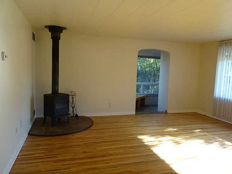 2020 S Euclid Ave — Photo 3