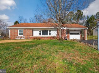 7710 Valleyview Ave, Harrisburg, PA 17112