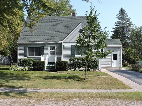 215 Arthur St, Pinconning, MI 48650