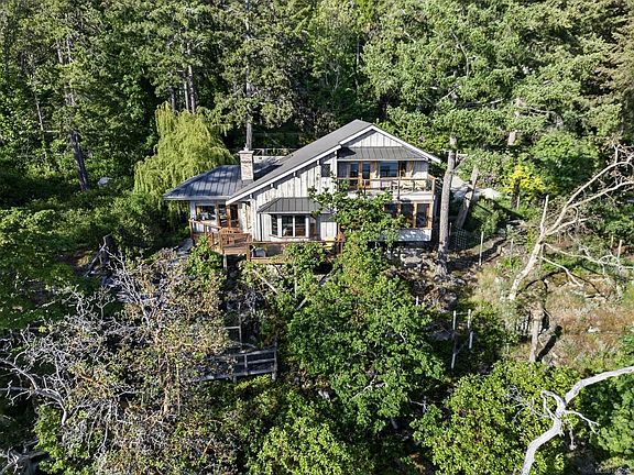 3rd image of 245 Mountain Park Dr
