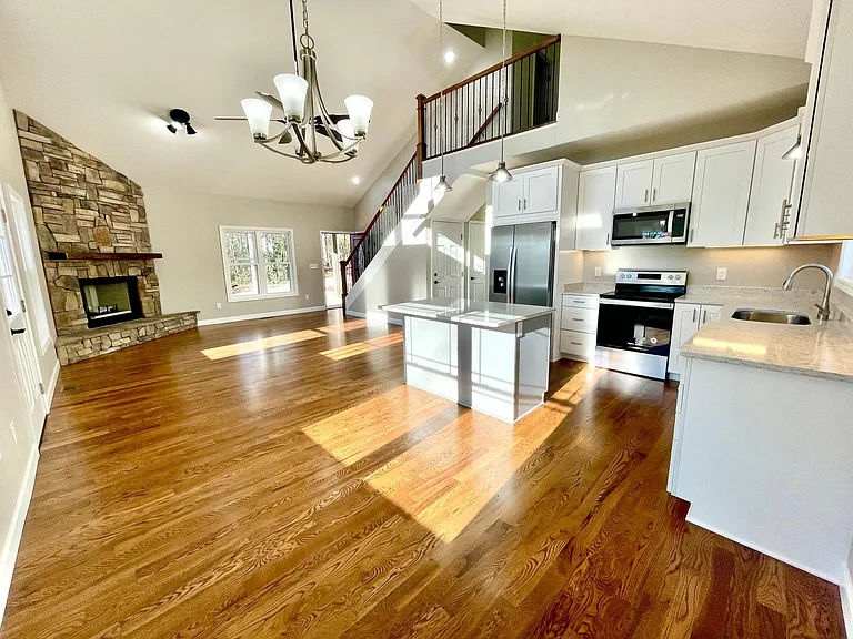 400 Burrell Mountain Rd — Photo 5