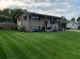 108 Meade St, Catlin, IL 61817