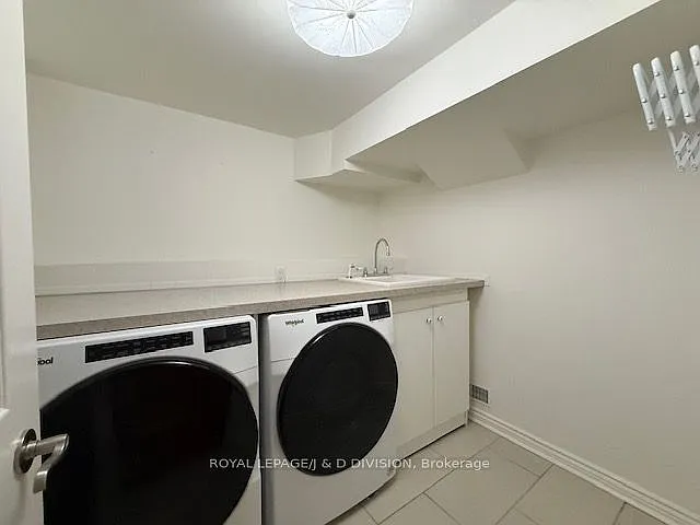 213 Cranbrooke Ave — Photo 25