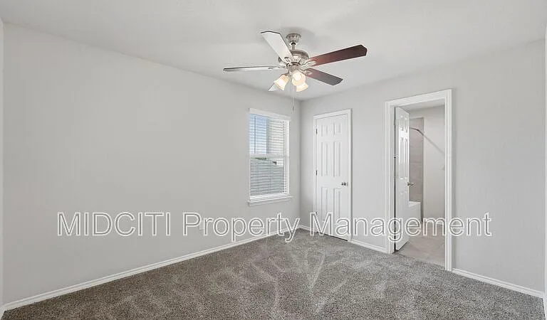 1134 Renee St — Photo 20