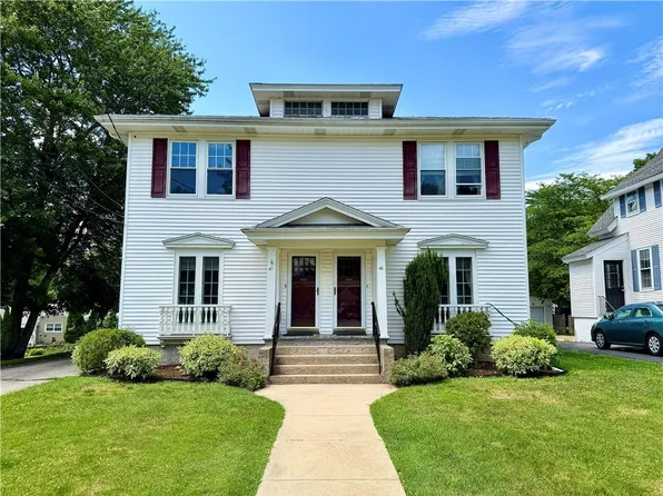 47 Homestead Ave, North Smithfield, RI 02896