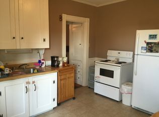 653 Dix St APT 1W, Manchester, NH 03103