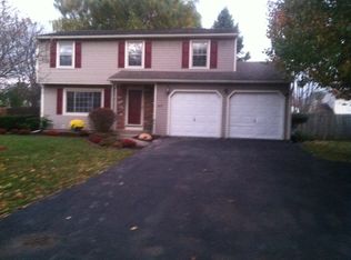 8110 Como Ln, Clay, NY 13041