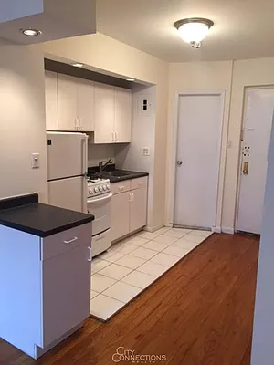 Rented by City Connections Realty | media 27