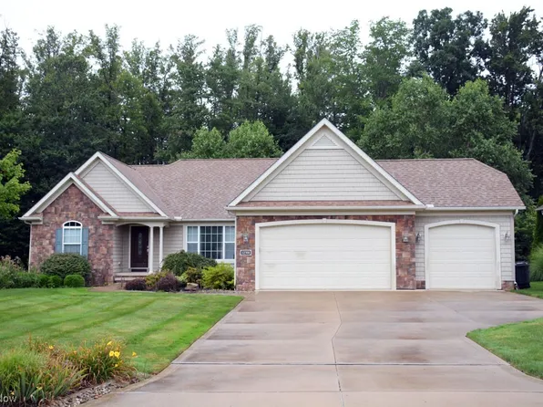 12391 Summerwood Dr, Concord Township, OH 44077