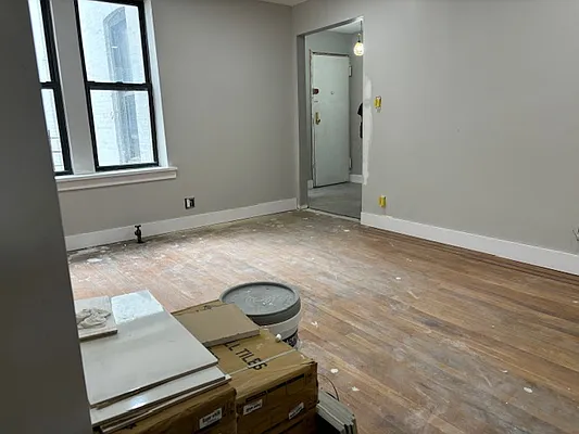 Rented by Alexiou Realty | media 5