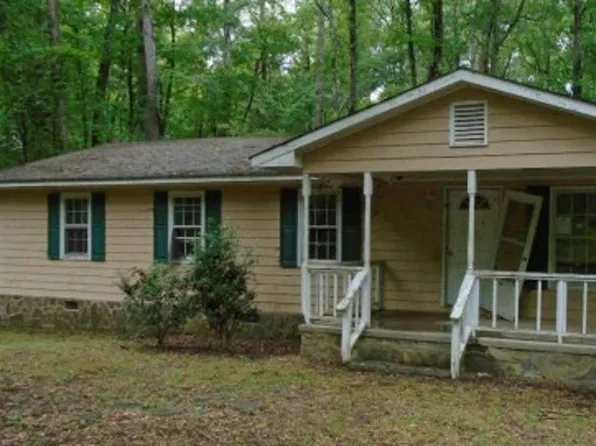 150 Betsill Rd, Fayetteville, GA 30215