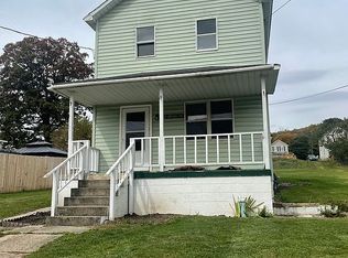 410 1st St, Ernest, PA 15739