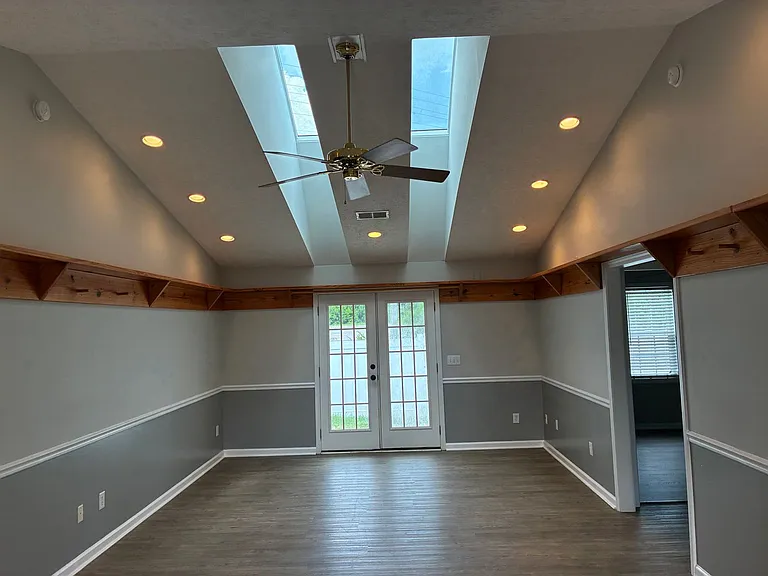 9565 Sullivan Dr — Photo 7