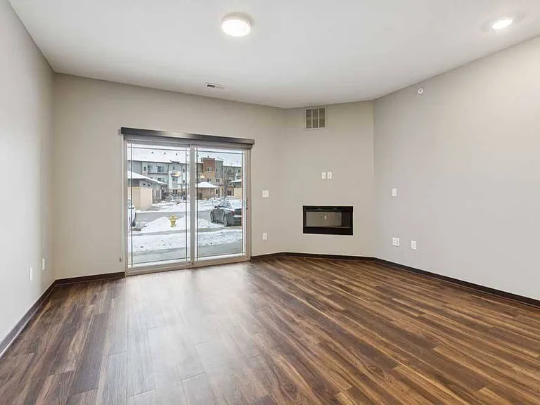 360 at Jordan West — Photo 98