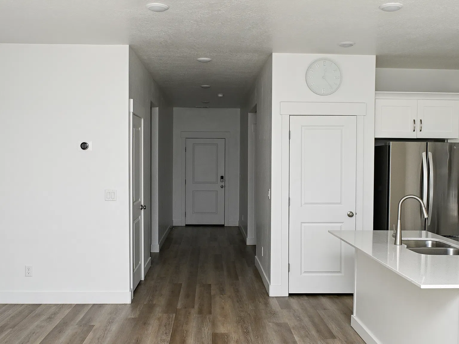 2 bed, 2.0 bath, 1331 sqft, $1,650 — Photo 3