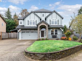 19493 Hummingbird Loop, Oregon City, OR 97045