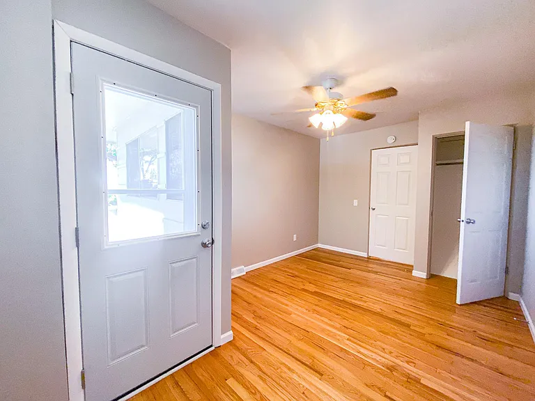 1108 Catalpa Cir — Photo 17