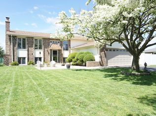 536 N Kenmore Ave, Addison, IL 60101