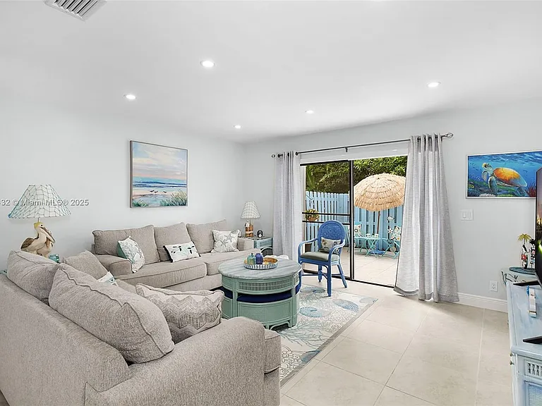 9421 S Ocean Dr #90 — Photo 13