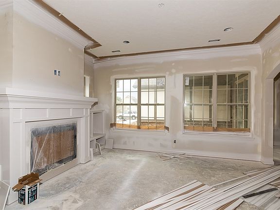 3rd image of 1425 W 151st St
