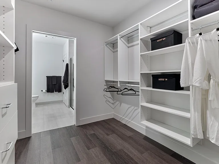 Vermella Paramus — Photo 24
