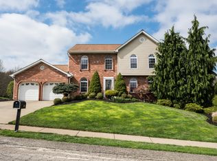 167 Woodbine Dr, Cranberry Township, PA 16066