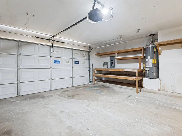 4111 Ocean Reef St — Photo 22
