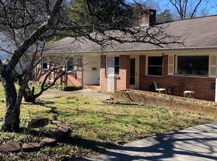 44 Outer Dr, Oak Ridge, TN 37830