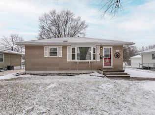 1286 Scott Ave, Waterloo, IA 50701