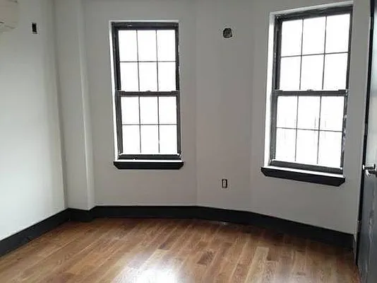 Rented by Full Time Management | media 17