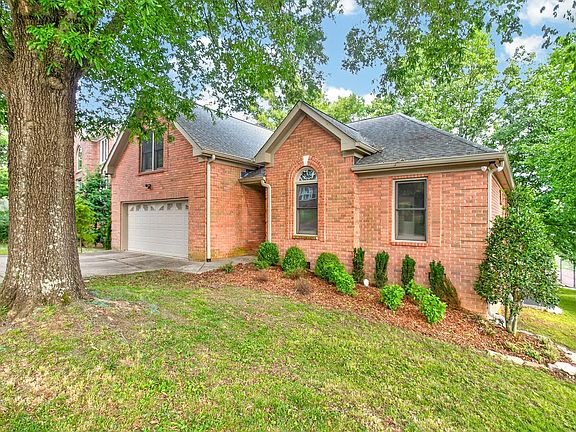 3rd image of 3416 Harborwood Cir
