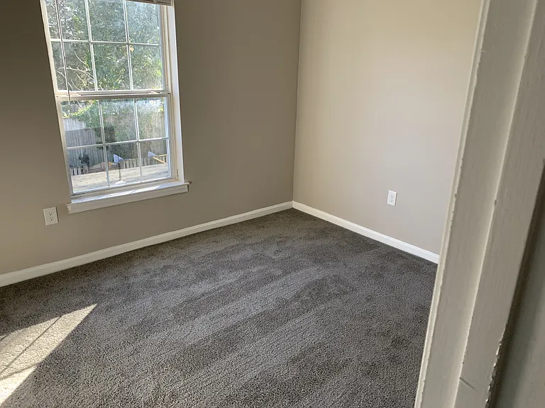 22 Johnson Pl — Photo 5