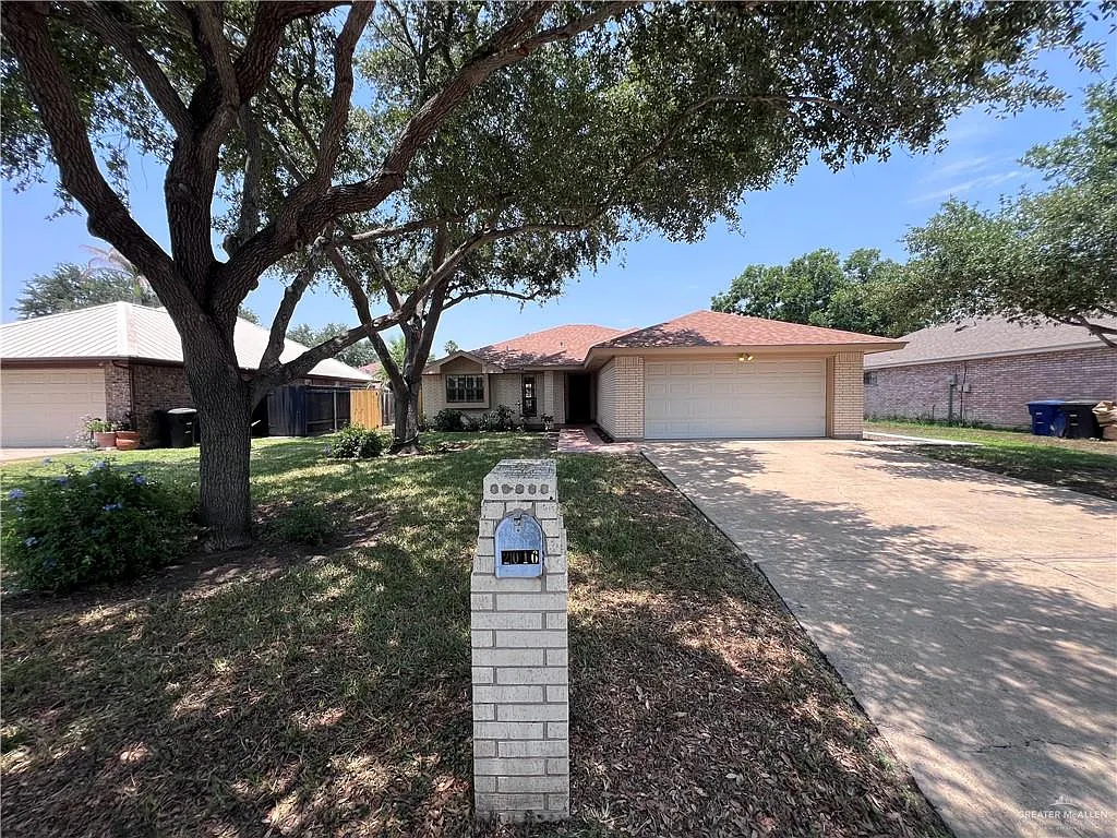 3 bed, 2.0 bath, 1729 sqft, $1,850 — Photo 2