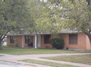 604 Westwood St #604DWEST, Victoria, TX 77901