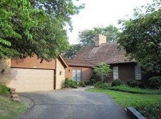 6101 Cedar Ln NW, Canton, OH 44708