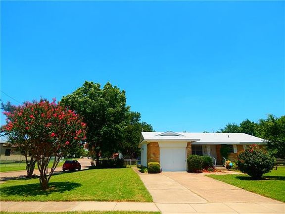 3rd image of 2346 Tradewind Dr