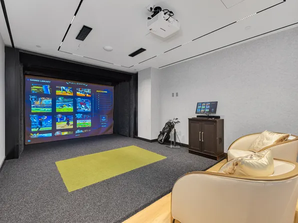 250 East 83rd Street image 14 of 14