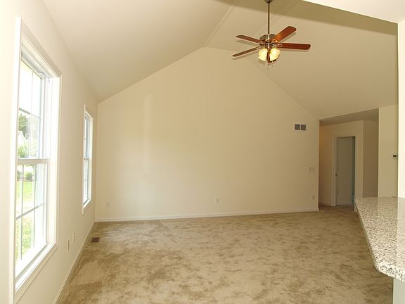 5th image of 30792 Alyssa Dr