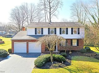 8548 Carriage Hill Dr NE, Warren, OH