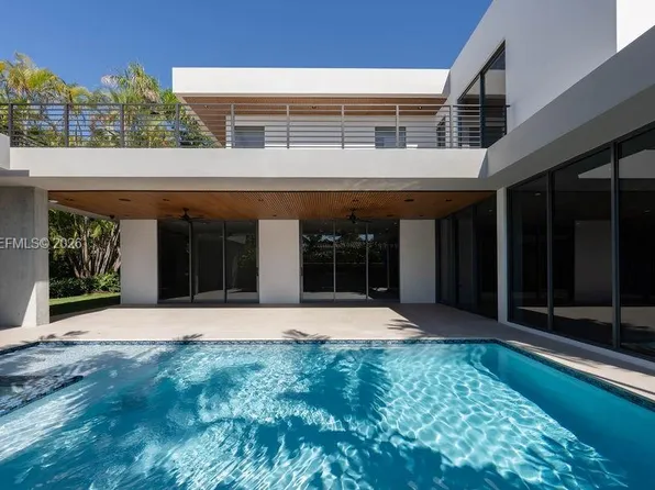 215 S Shore Dr, Miami, FL 33133