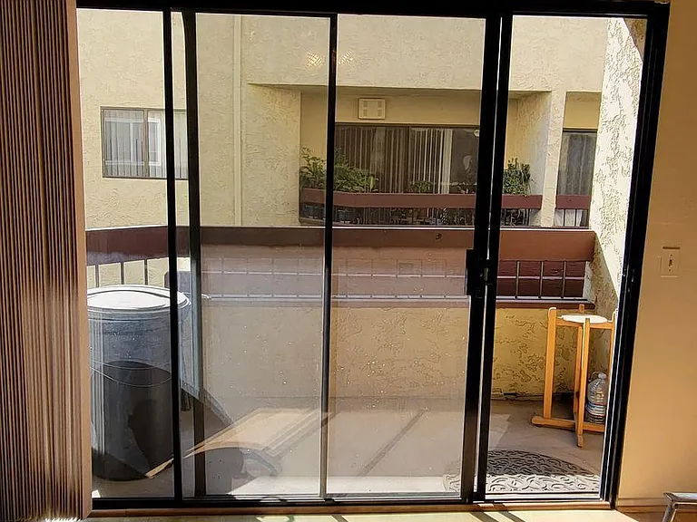 1028 S Marengo Ave #5 — Photo 4