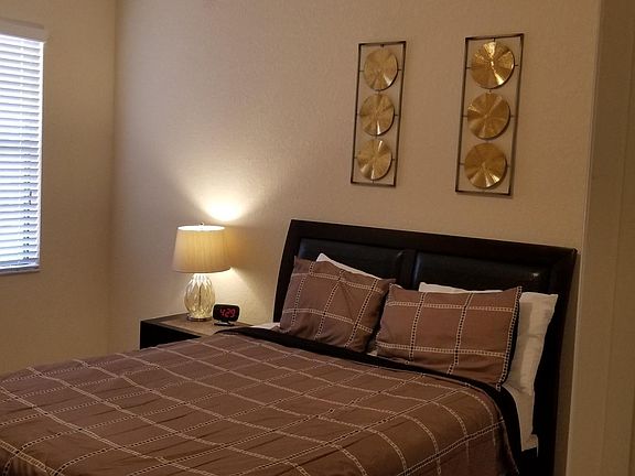 Guest bedroom