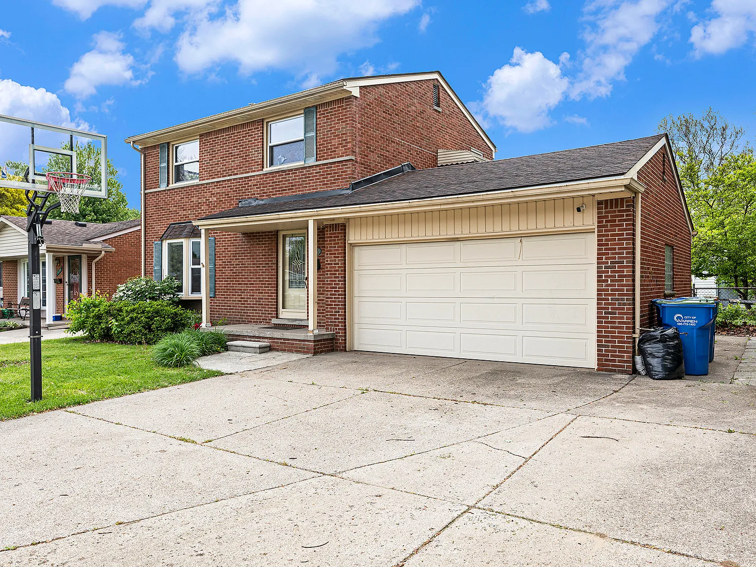4772 Marian Ave — Photo 2