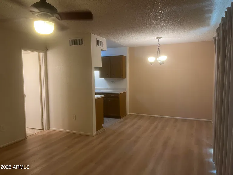 5902 W Townley Ave — Photo 29